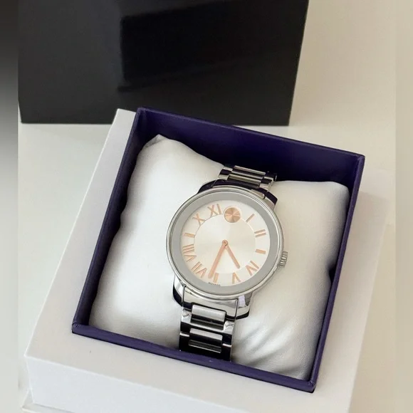 Movado Women display picture 2